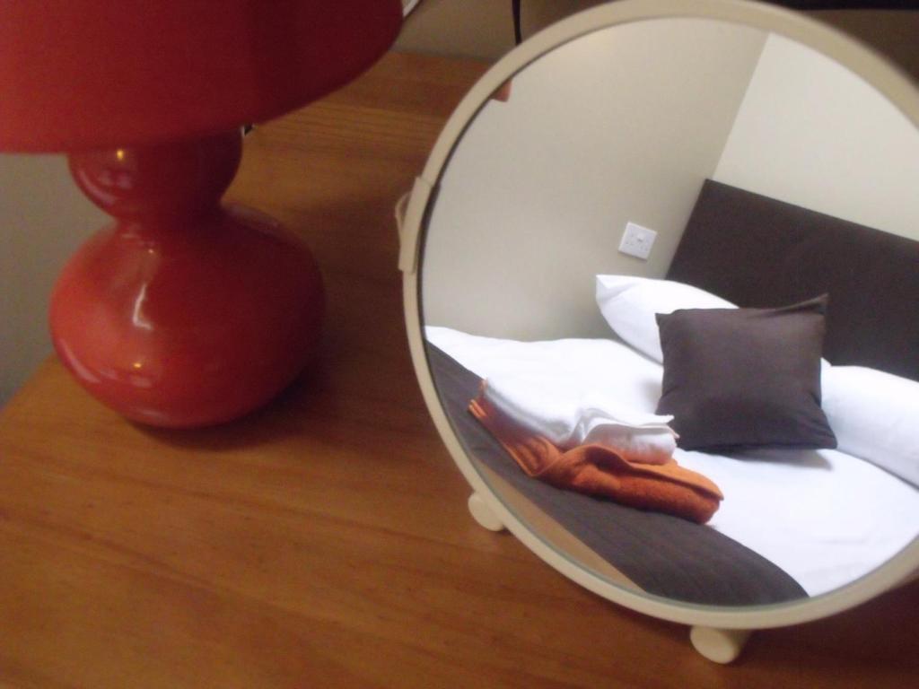 Отель Stag Coach House Carmel Номер фото