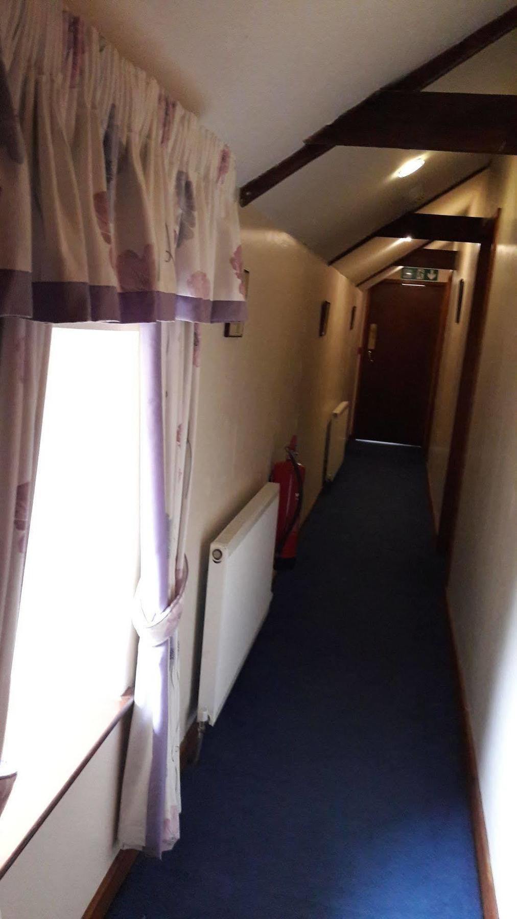 Отель Stag Coach House Carmel Экстерьер фото